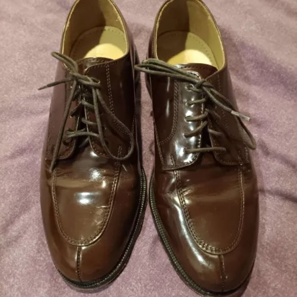 Shoes - Picture 1 of 15